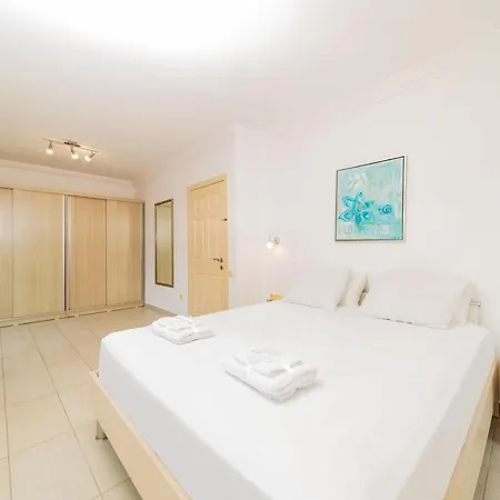With Garden And Pool In Kemer Вилла